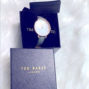 Ted Baker Gray and Rose Gold Watch Like NEW 💃🏻 need battery